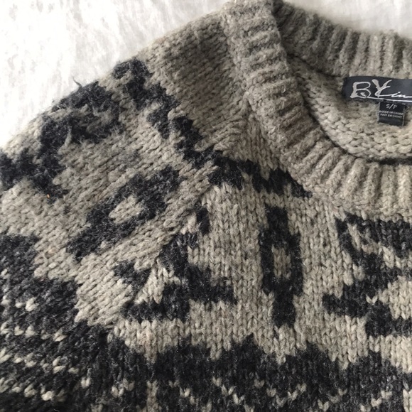 Aritzia cropped wool sweater - Picture 3 of 4